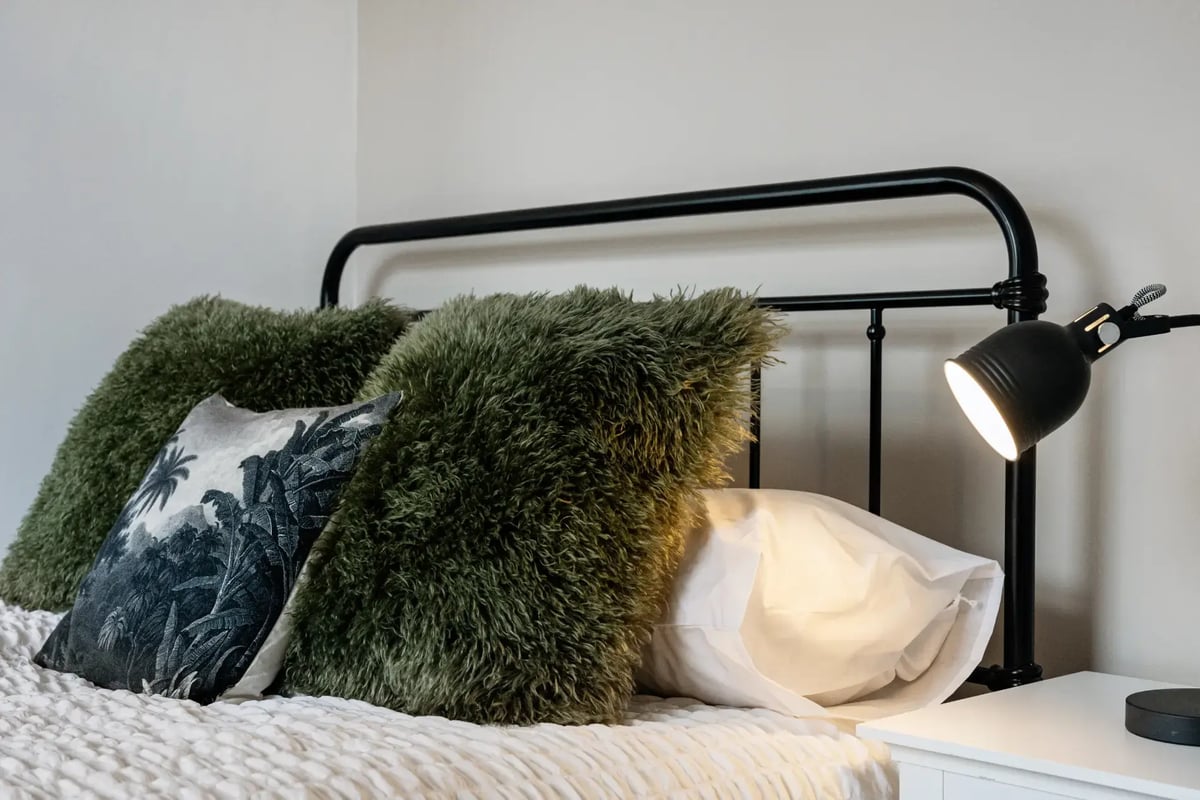 Boutique-homes-bawdlands-room-4f